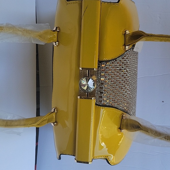 Beautiful mustard color bejeweled purse - Picture 3 of 5